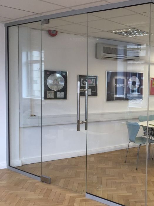 Cửa Kính Cường Lực- CL 01 Cửa Kính Cường Lực- CL 01